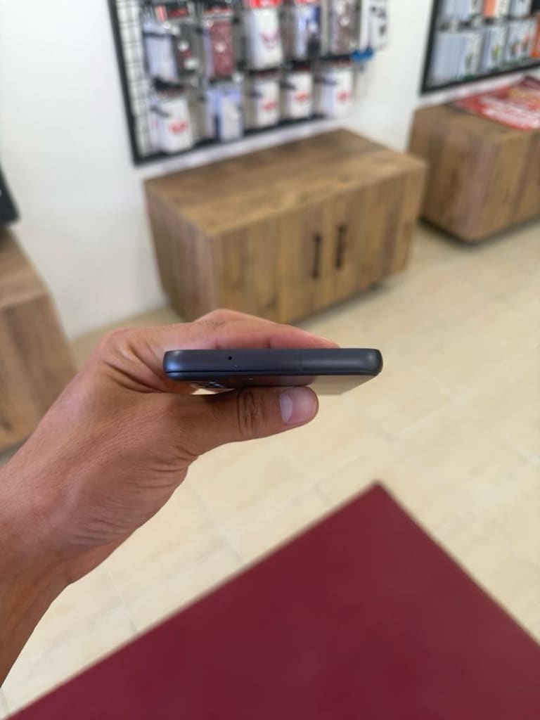 Samsung S21 FE Siyah 128GB - 5