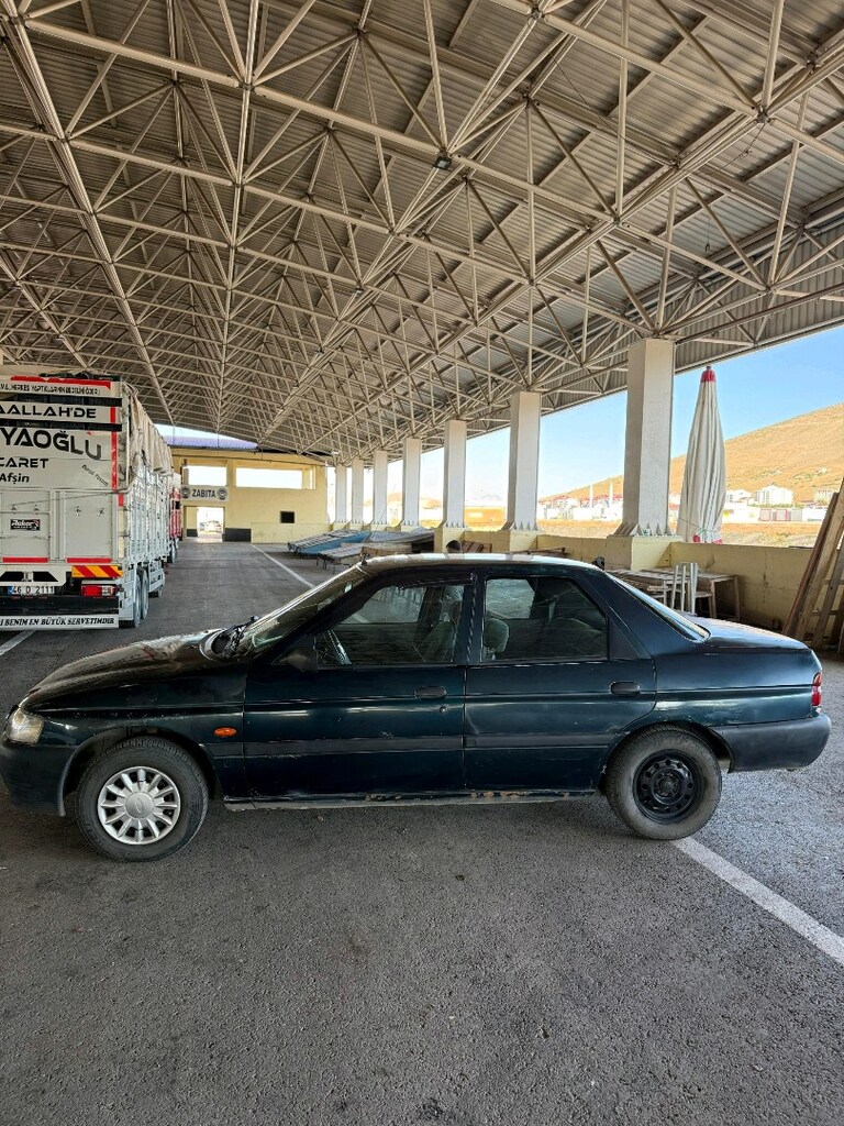 Değişensiz Ford Escort CL - 3