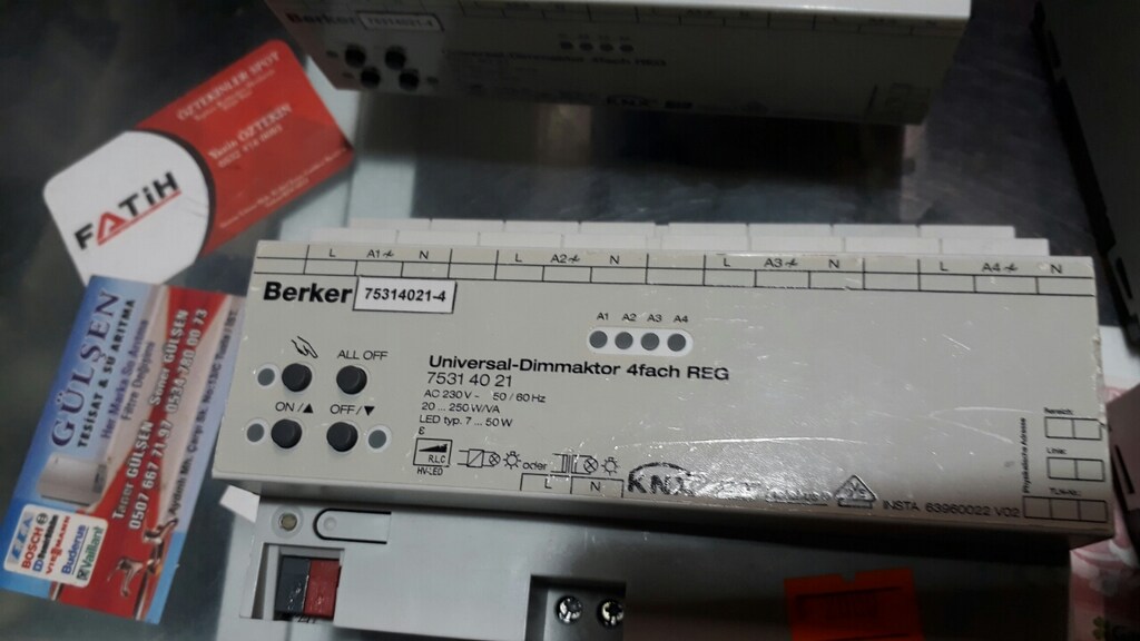 BERKER universal dimmaktor 7531 40 21 - 5