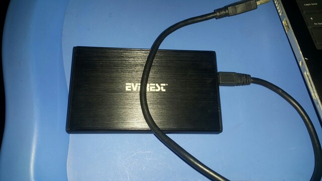 EVEREST 120 GB TAŞINABİLİR HARİCİ BELLEK