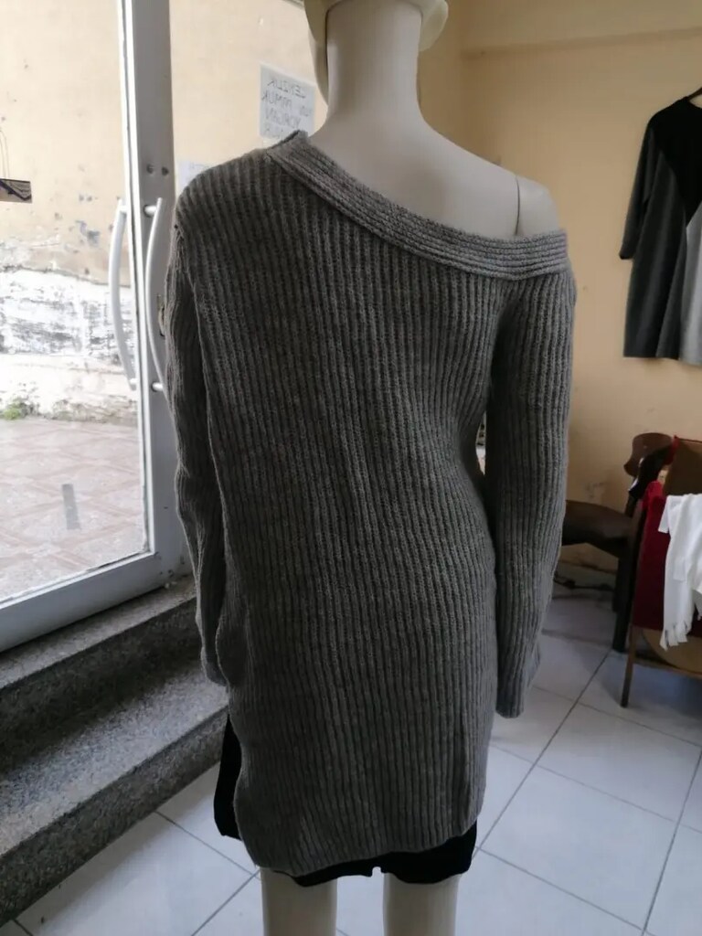 Kazak bayan kayık yaka standart beden 9 adet var adeti nasılsın 150 TL - 2
