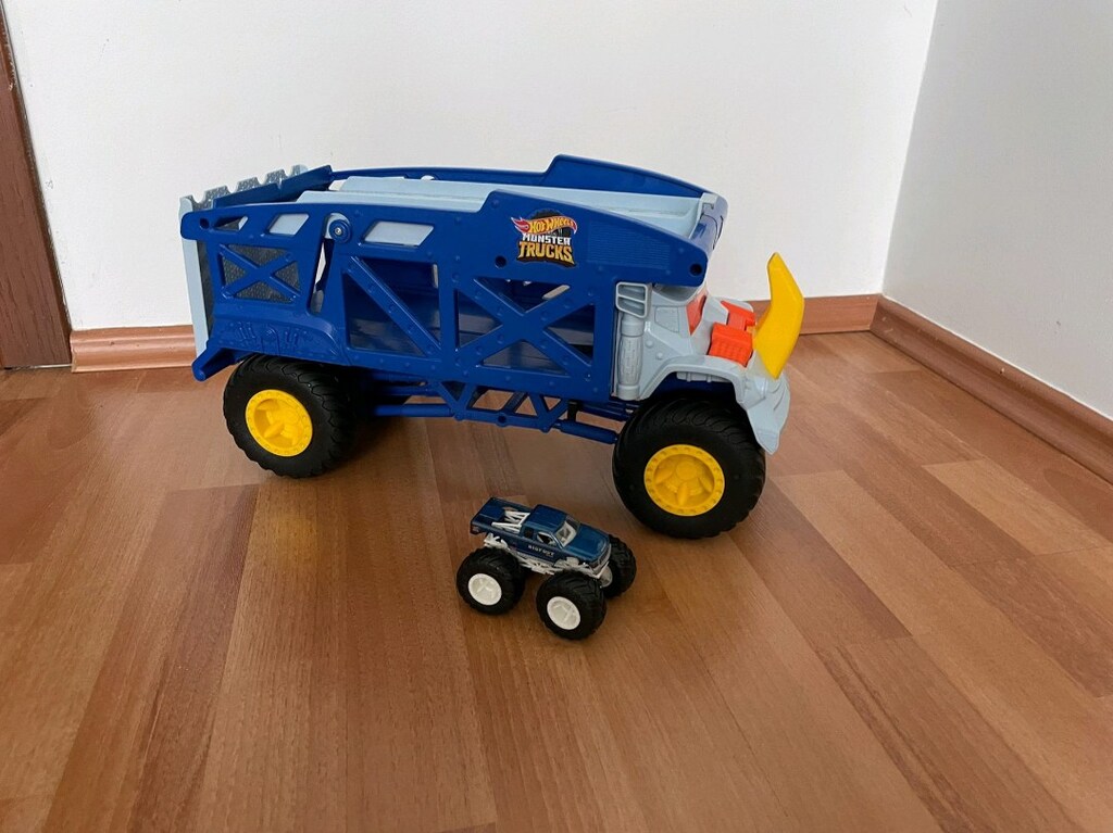 Hotwhels monster trucks kamyonu - 2