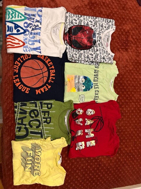 6-8 yaş erkek çocuk tshirt hepsi 500 tl