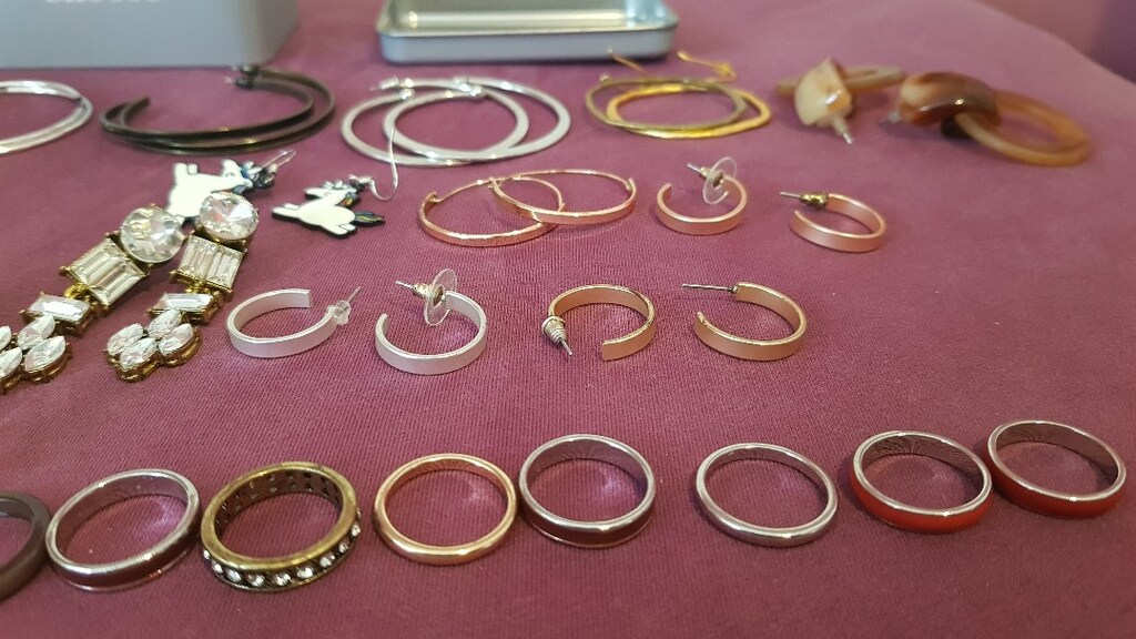 14 çift küpe + 13 adet yüzük toplu fiyat - 12
