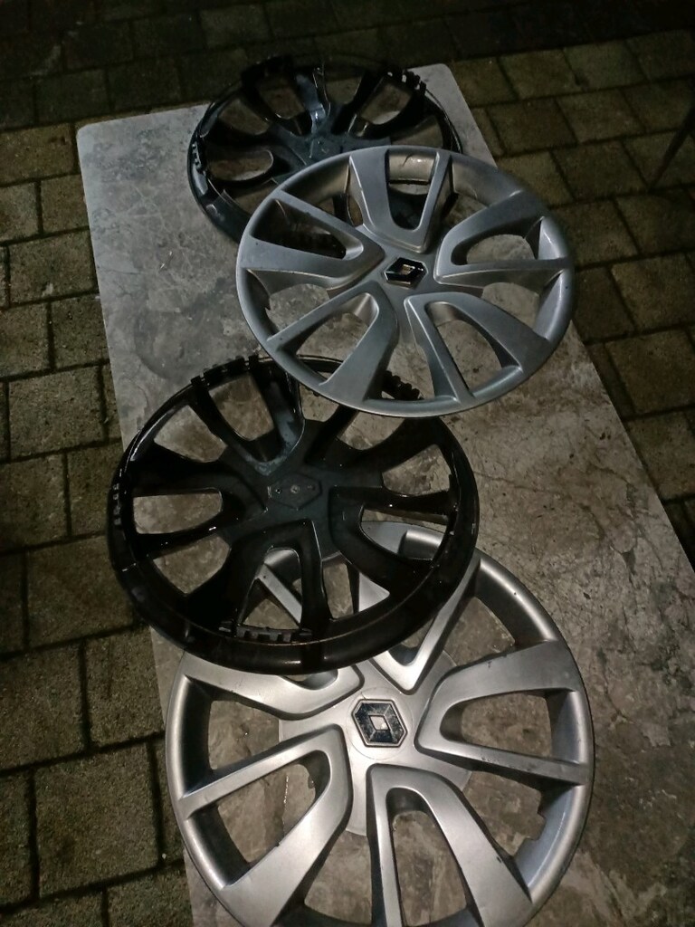 4 adet satılık Renault jant kapağı - 3