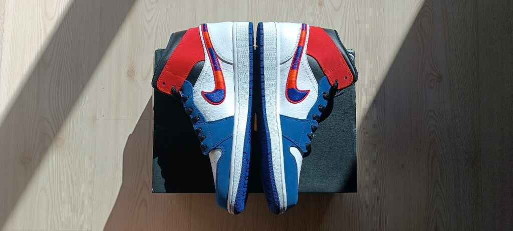 Air Jordan 1 Mid SE Multicolor Swoosh 44 - 3