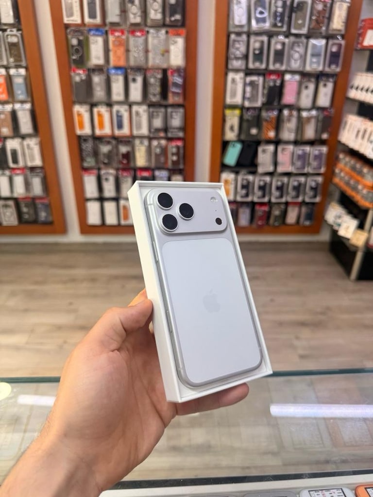 iPhone 17 Pro Max Silver 256GB YD - 4