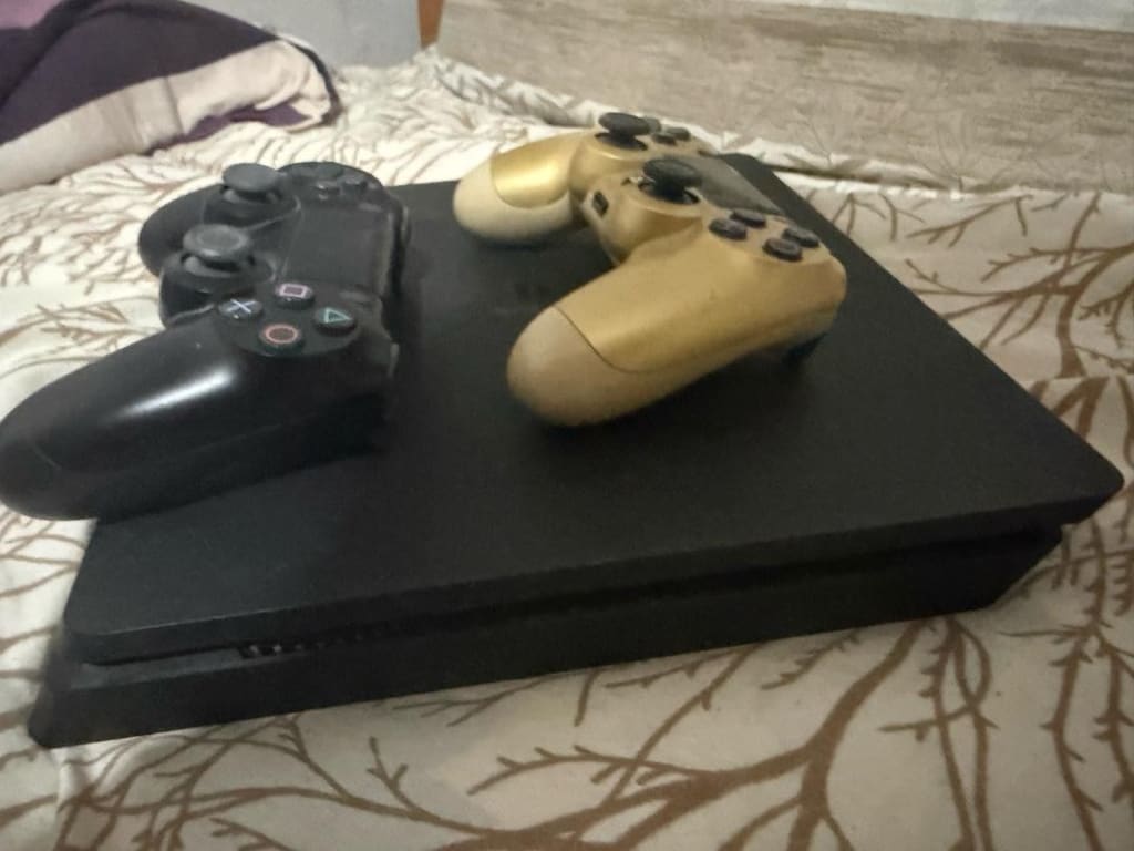 Ps 4 500 GB Slim Kasa - 2