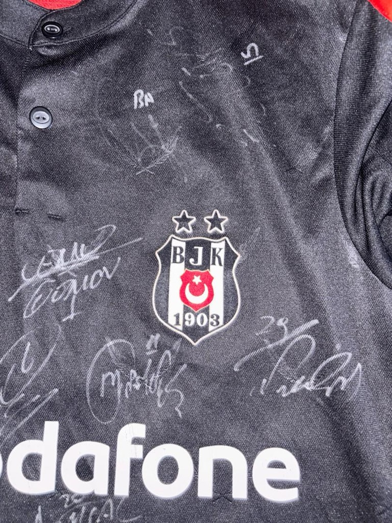 İmzali Orjinal Beşiktaş forması - 5