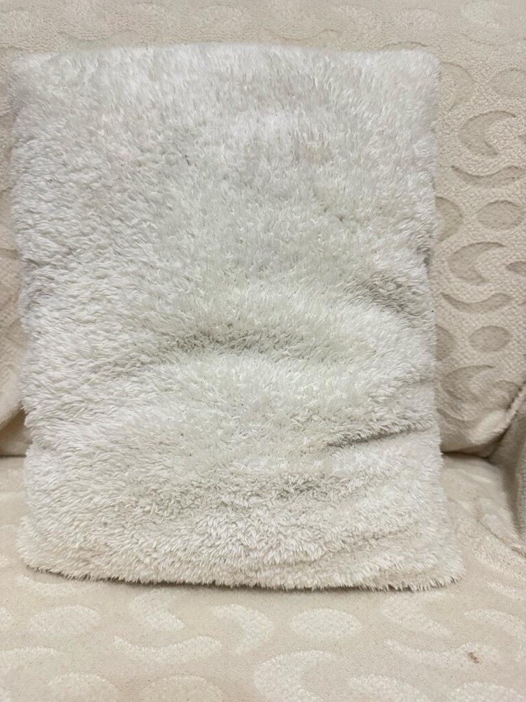 2 Adet Kırık Beyaz Peluş Dekoratif Kırlent - 4