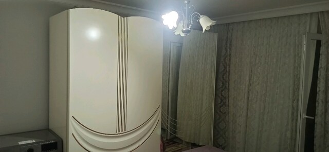 Kardolap + 2 komidin+aynalı şifonyer yatak başıığı