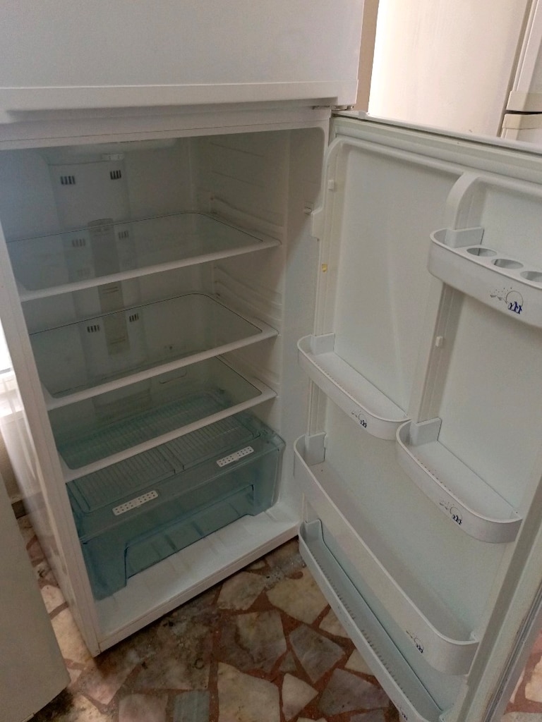 Buzdoabı ve beyaz eşya ağartıcı. Litre fiyatıdır. Kargo var. - 9