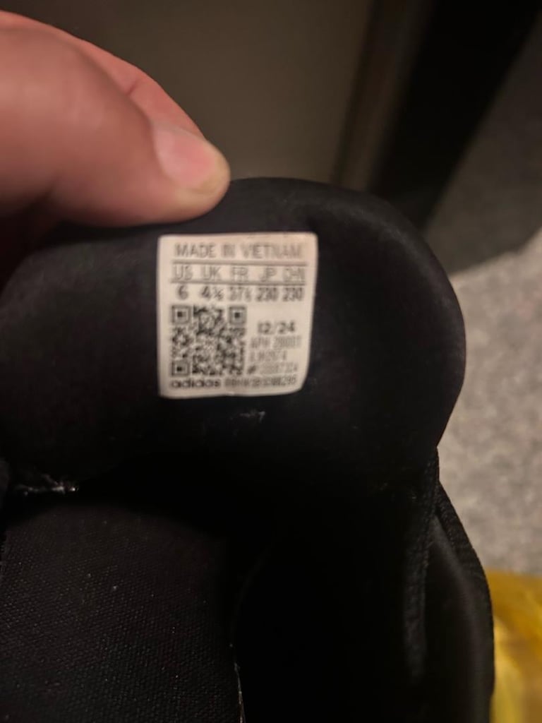 az kullanılmış orjınal Adidas kosu ayakkabısı - 2
