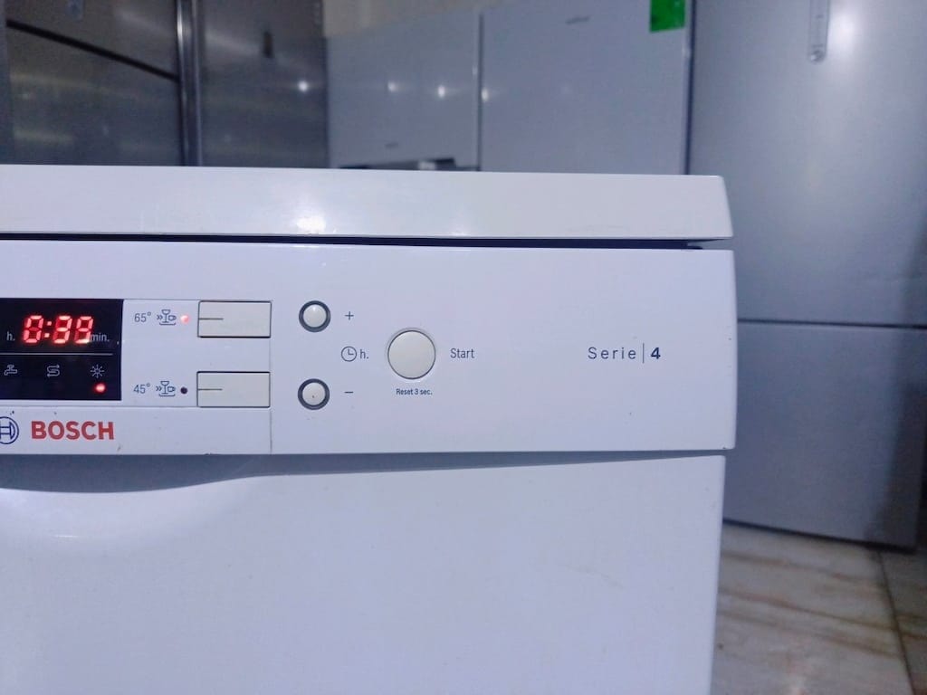 6.000 TL Etkin Bosch Serie4 serisi 4 programlı çok temiz bulaşık makin - 4