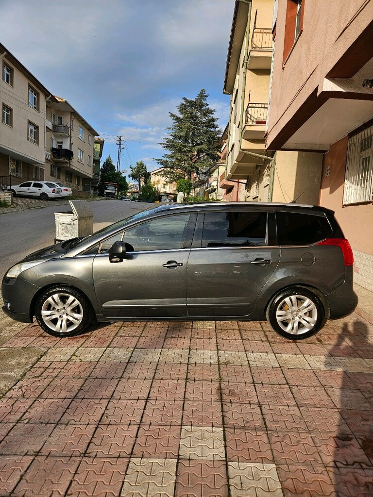 5008 2011 model euro 5 motor - 13