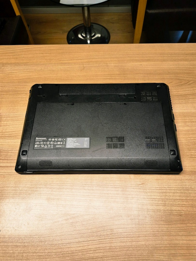 Laptop LENOVO i5 İşlemci 12GB Ram SSD Windows 11 - 7