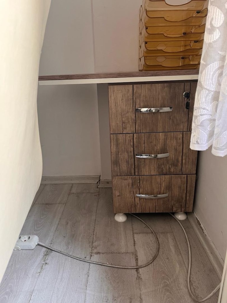 KOMPLE BÜRO MOBİLYASI VE EŞYALARI SATILIK - 8