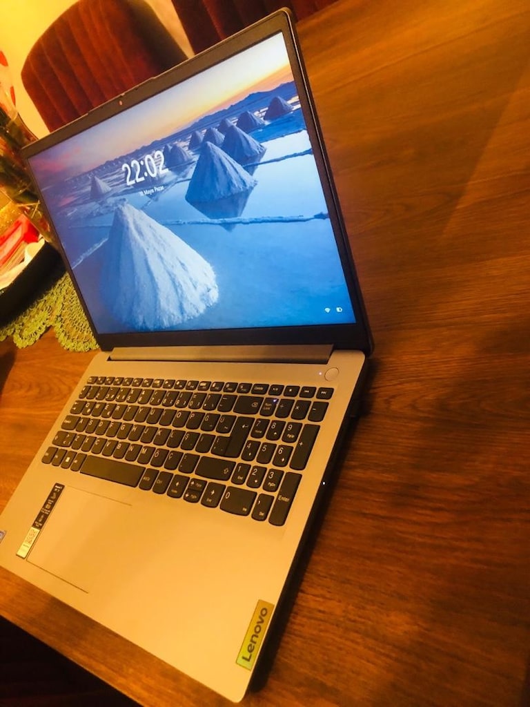 Lenovo IdeaPad 1 Intel Celeron 4GB 128GB SSD Windows 11 Home 15.6 - 2