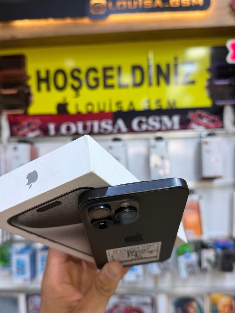 IPHONE 15 PRO MAX 256 GB - 3