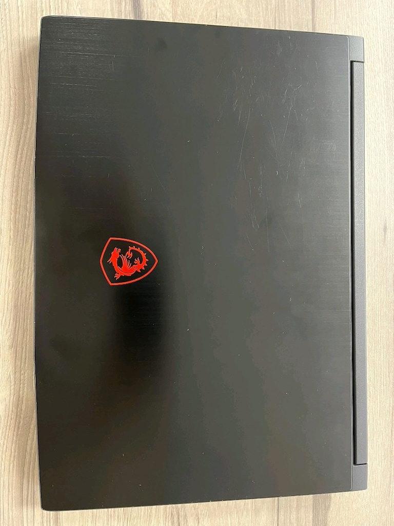 TEMİZ SORUNSUZ MSI THIN 15 - 6