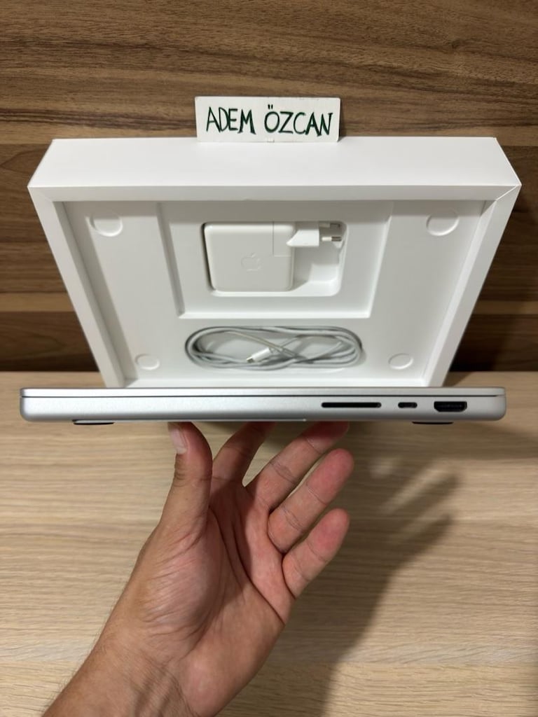MacBook Pro / M1 Pro / 14 inç / 16 GB Ram / 512 GB Ssd - 6