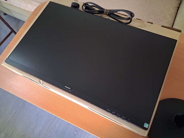 PHILIPS 24' 242V8 FUL HD HDM + DP + VGA IPS LED MONİTÖR