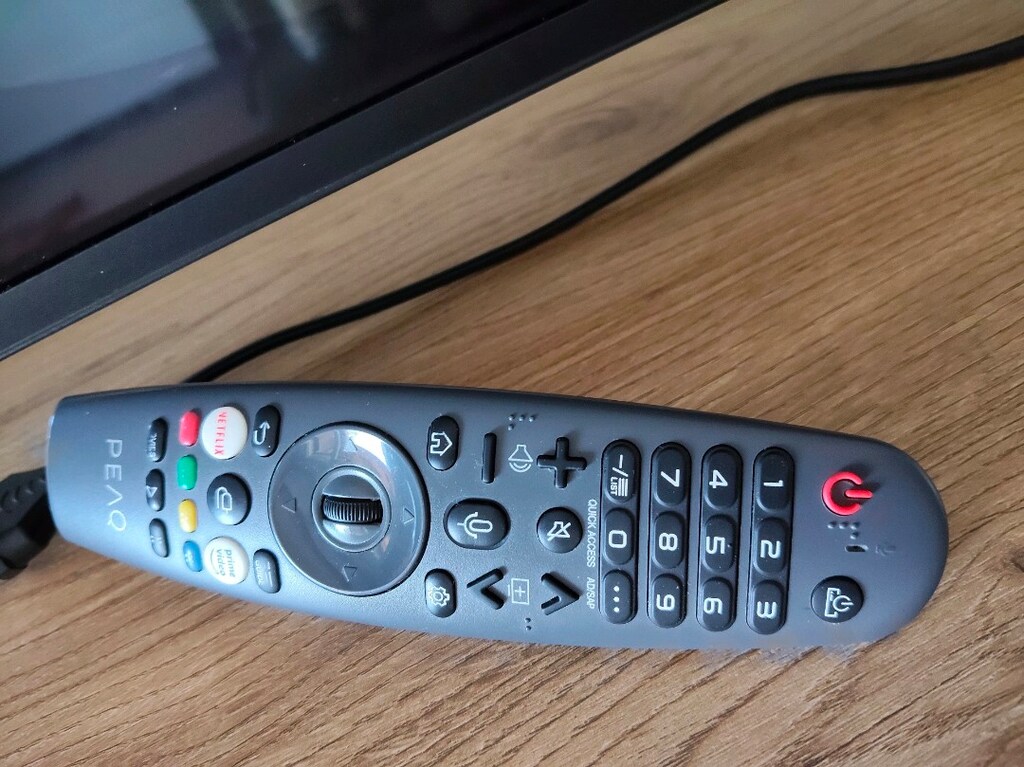 PEAQ LC TV - 4