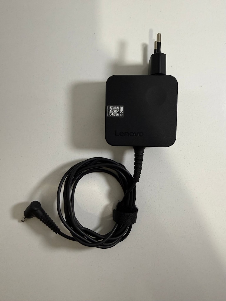 Çok Az Kullanılmış Lenovo i3 11.Nesil | 256GB SSD - 9