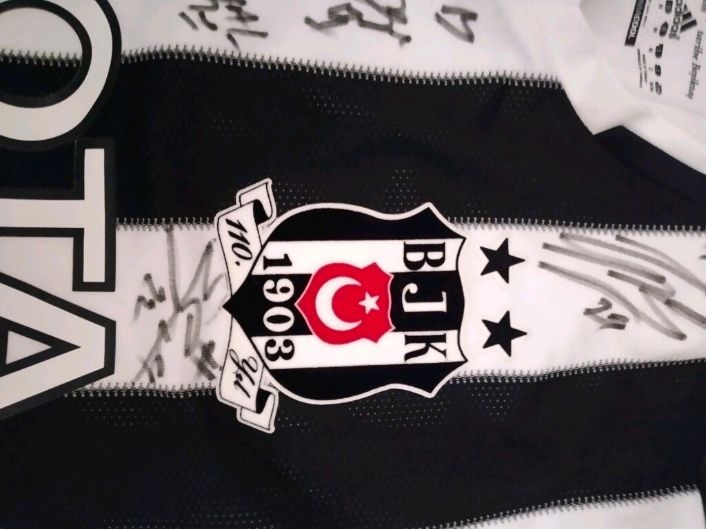İmzali 110.yil BJK Formasi - 5