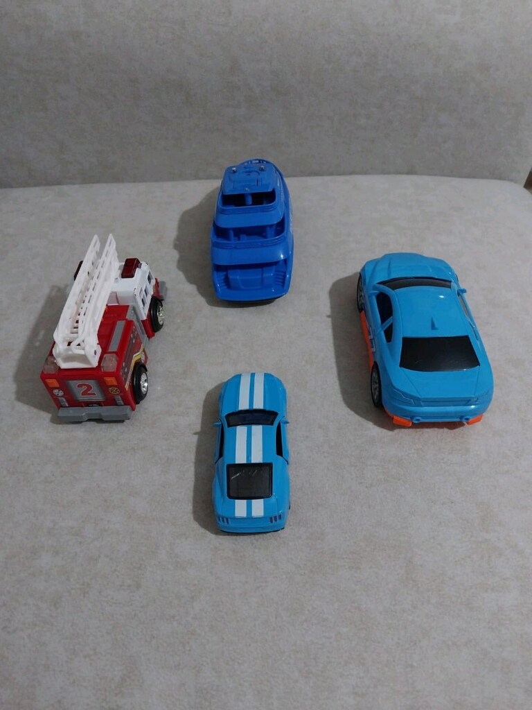 ORJİNAL DEĞİŞİK MODELLERDE ARABALAR 4 ADET DİR - 3