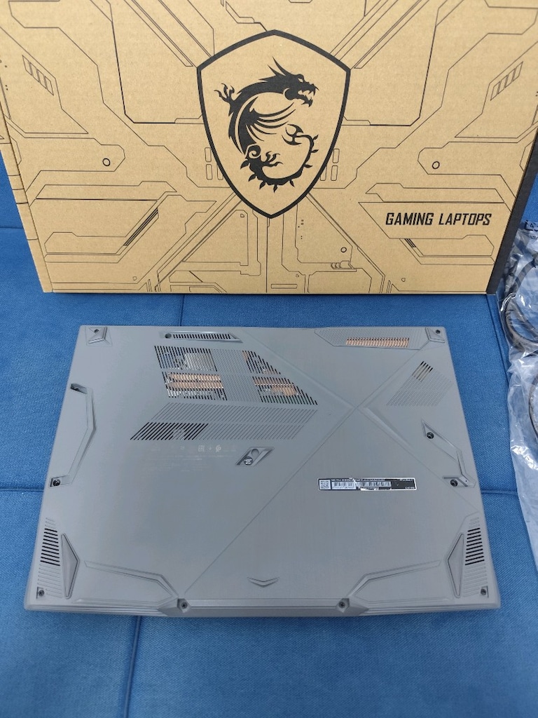 KUTULU HEDİYELİK ÇOKK TEMİZ MSI OYUN ÇİZİM LAPTOP - 6