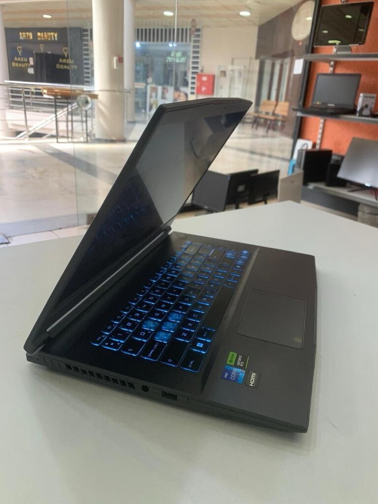 MSİ i7 12. NESİL 3050 EK KART. 15,6 İNÇ - 2