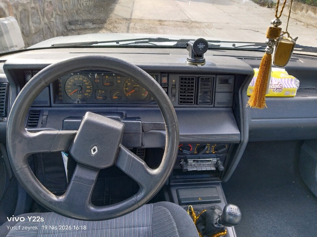 RENAULT 21 MENEGAR 1994 - 5