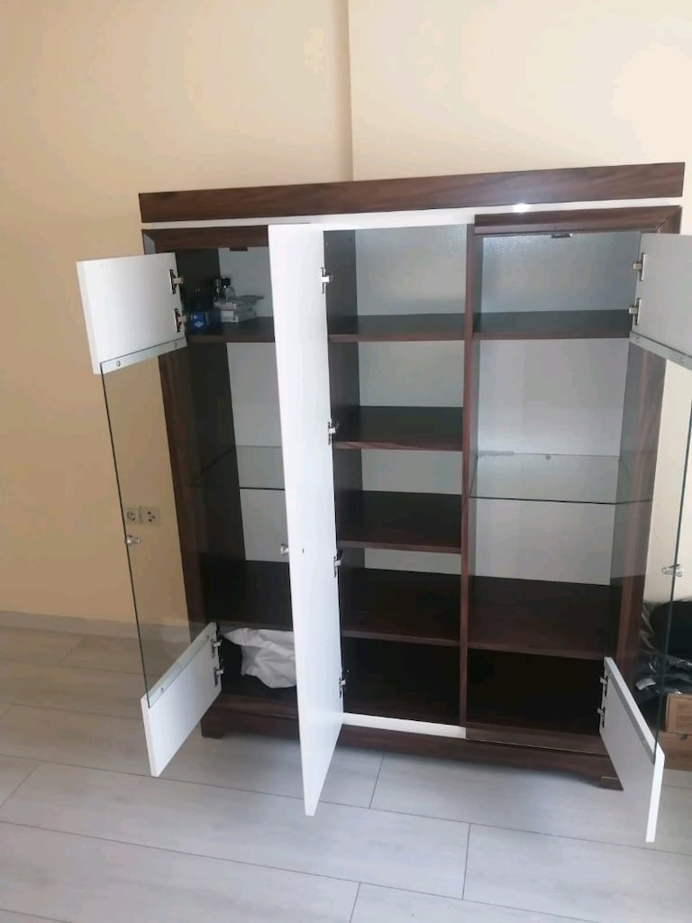VİTRİN-DOLAP - 2