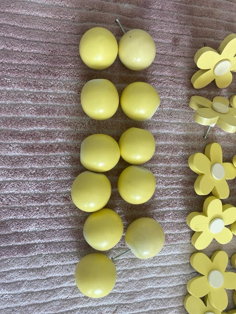 dolap kulp ahşap papatya ve top - 2