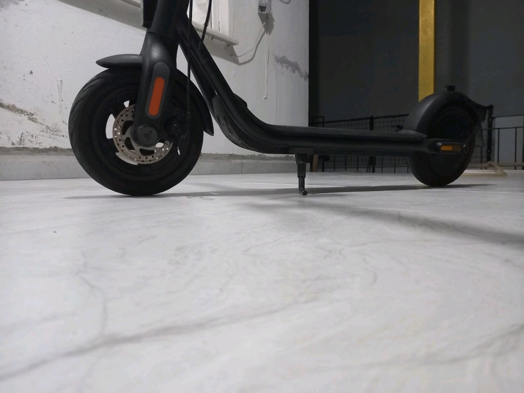 Segway Ninebot F2 Kickscoother - 8