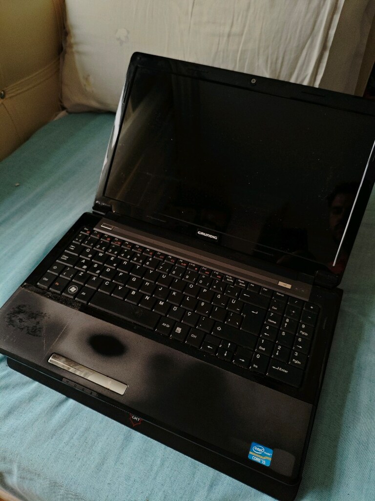 Grundig laptop i5 işlemcili usulünce pazarlık vardır - 3
