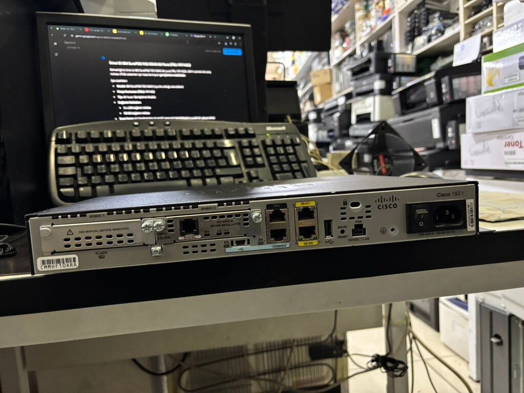 Cisco 1921/K9 Entegre Servis Yönlendiricisi - 4