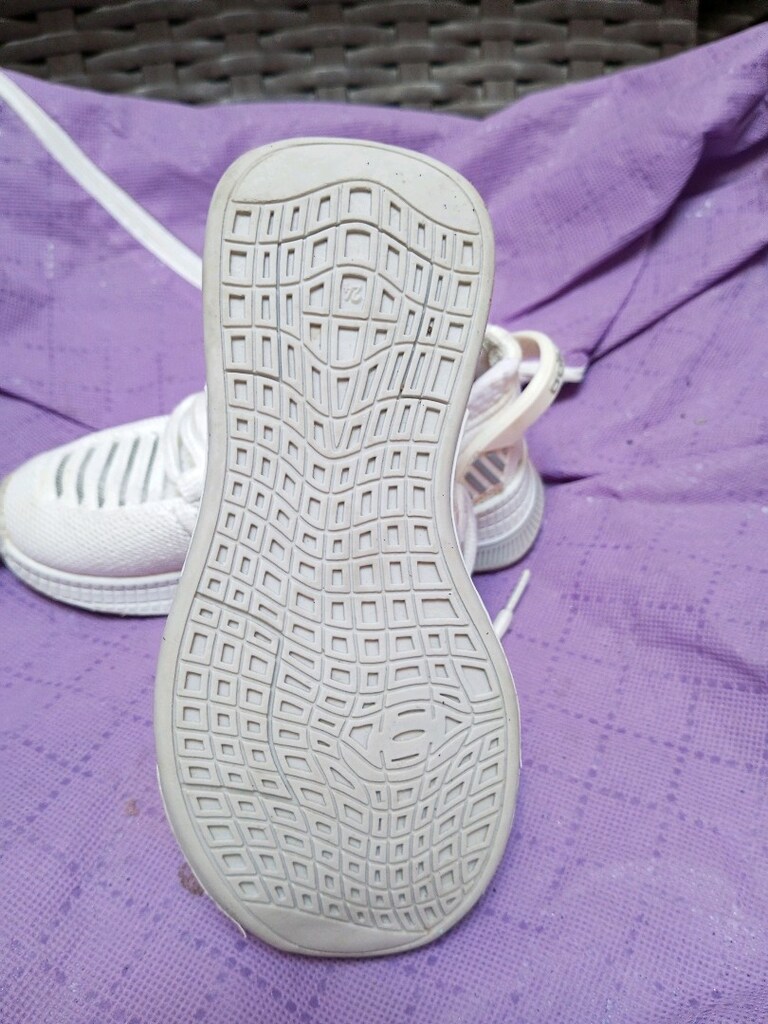 Adidas - 6