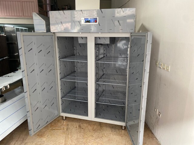 ASTEMA MARKA ÇİFT KAPI 1400 LİTRE DİK TİP BUZDOLABI DOLAP
