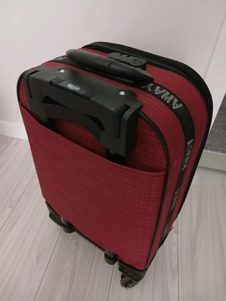 sıfır orta boy valiz - 5