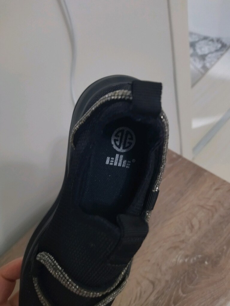 elle spor ayakkabı - 2