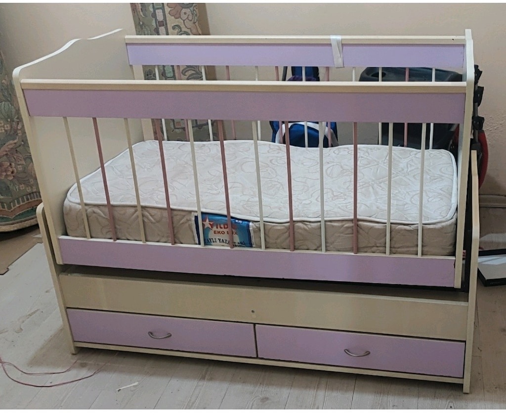 Bebek beşiği sallanan model