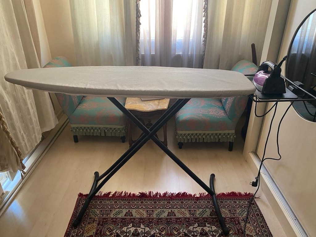 Sağlam ve çok temiz ütü masası. - 3