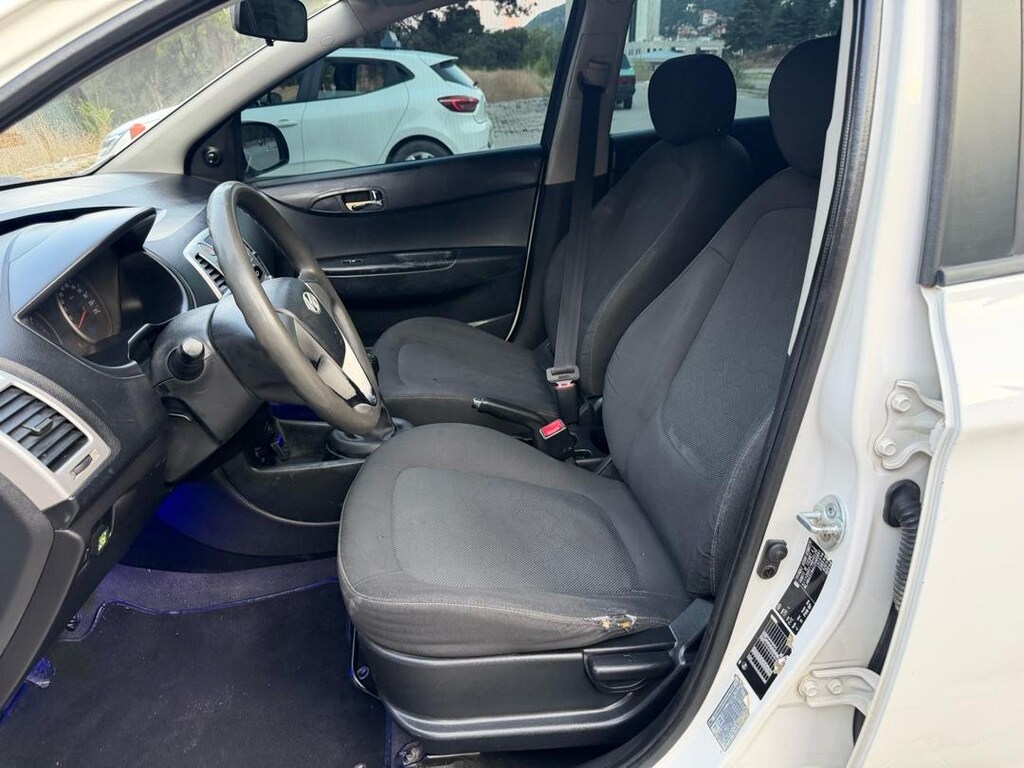 Hyundai i20 2012 model değişensiz - 16
