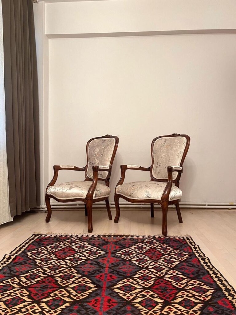 Antika Ceviz Yeni Döşenmiş Çift Berjer - 2