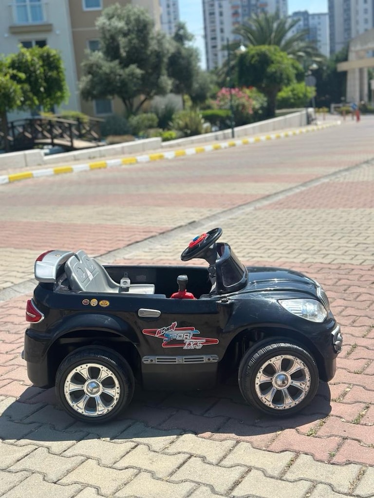akülü çocuk arabası BMW ışıklı müzikli - 8