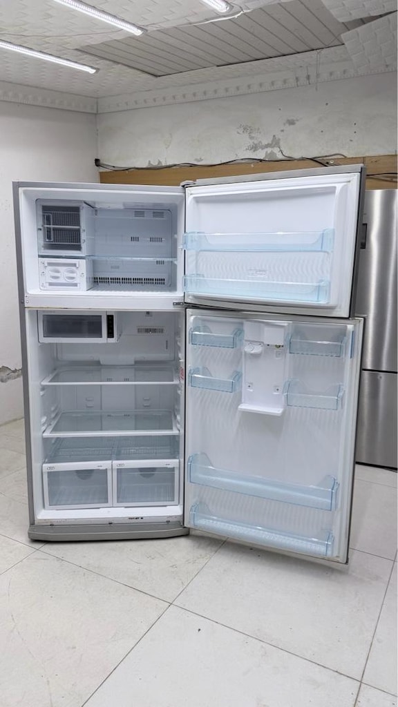 Arçelik 5847 NF NoFrost Buzdolabı – 610 L – Çok Temiz - 9
