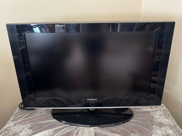 Samsung LE32S81B LCD televizyon