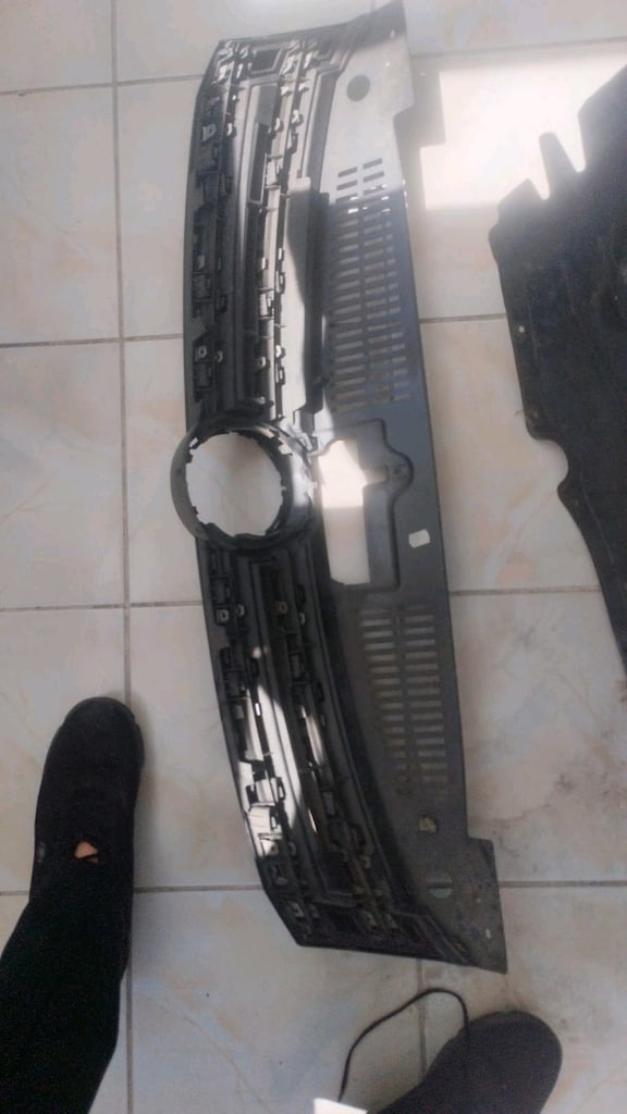 Volkswagen Tiguan 5N Ön Panjur + Motor Alt Muhafaza (Karter Koruma) - 2